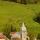 Image de l'église du village des Bouchoux dans les montagnes du Jura