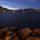 Image de la fin de la nuit sur le lac d'Annecy et ses montagnes