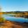 Photographie des couleurs d'hiver sur la berge du lac des Escarcets dans le Var