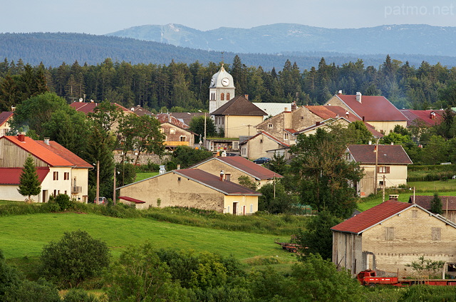 Photo du village de Chteau des Prs dans le Parc Naturel Rgional du Haut Jura