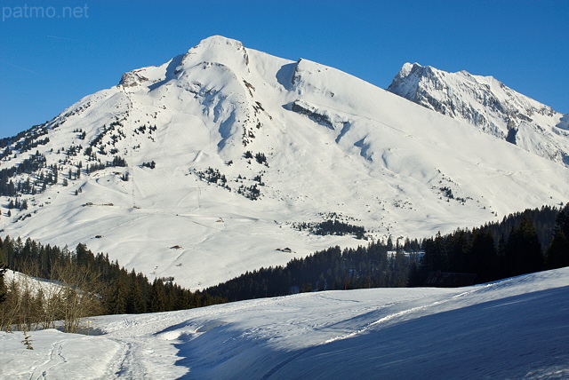 Image de Merdassier et l'Etale depuis le Plateau de Beauregard dans le Massif des Aravis