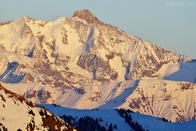 Image de l'Aiguille des Glaciers vue depuis la Pointe de Beauregard