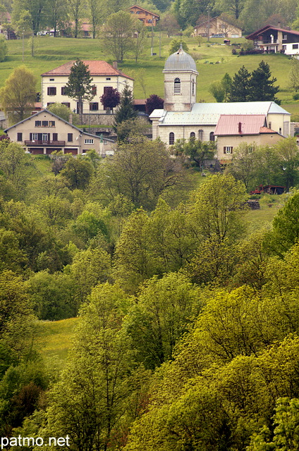 Photo de l'glise de Belleydoux dans le Parc Naturel Rgional du Haut Jura