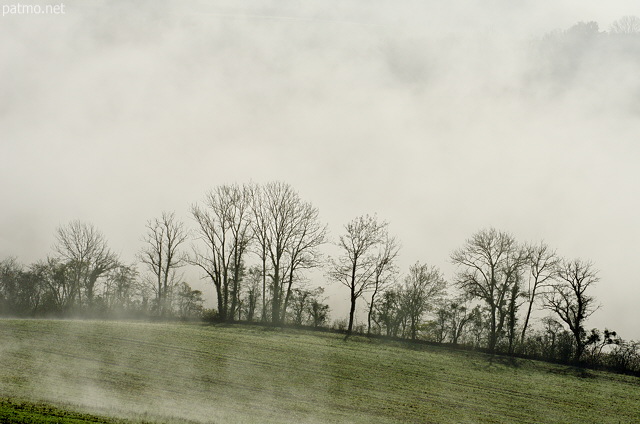 Photo of the autumn mist on the french countryside between Chaumont and Musieges