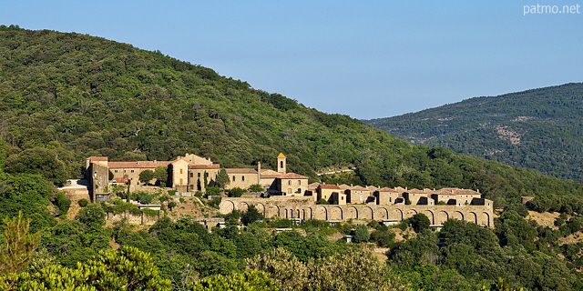 Image of Chartreuse de la Verne monument in Provence hills
