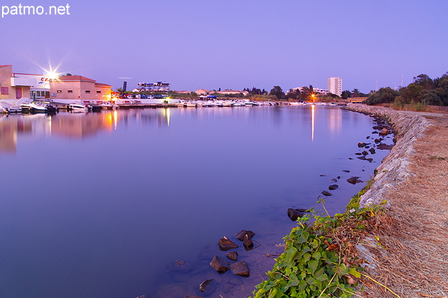 Photo of Gapeau river in Provence under dusk light