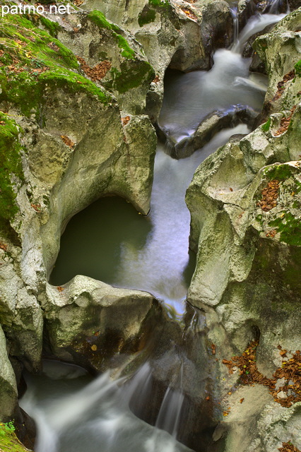 Photo des marmites de gant dans le torrent du Fornant  Chaumont en Haute Savoie