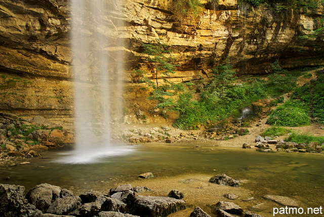 Photo du Saut Girard dans la lumire du soleil couchant - Cascades du Hrisson - Jura