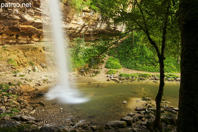 Photo des cascades du Hrisson avec la chute d'eau de Saut Girard
