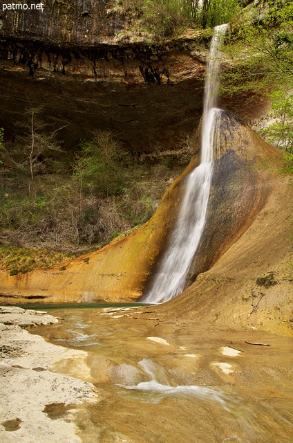 Photo de la cascade du Pain de Sucre  Surjoux dans l'Ain