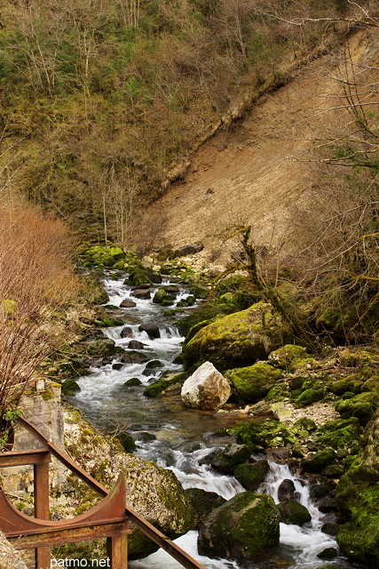 Photographie de la valle de l'Albarine entre Chaley et Tenay dans l'Ain