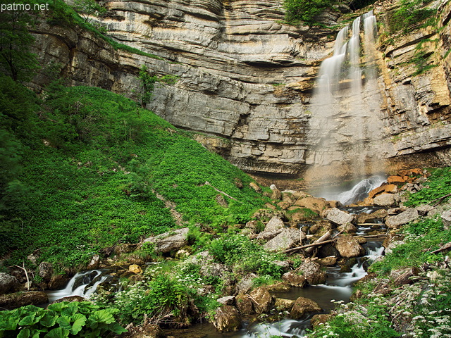 Photographie de la cascade du Grand Saut sur la rivire du Hrisson dans le Jura