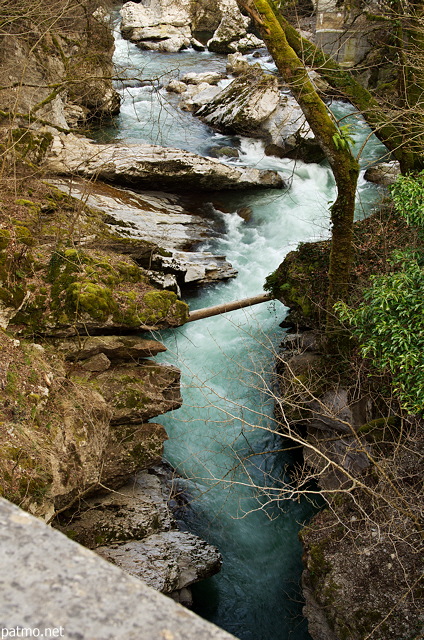 Photographie de la rivire du Chran au niveau du Pont de Banges