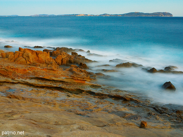 Photographie de la mer mditerrane au crpuscule  Carqueiranne