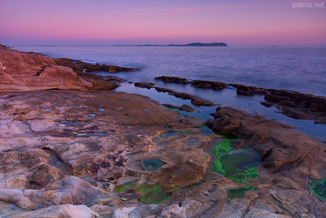 Photographie de la plage rocheuse du Bau Rouge - Carqueiranne