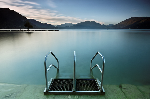 Image of Annecy lake and mountains at Albigny beach