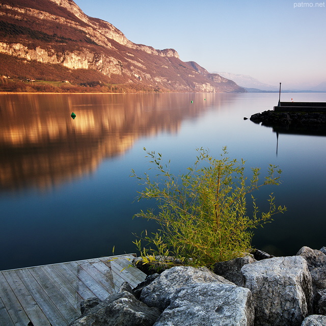 Photographie du lac du Bourget en fin de journée à Châtillon Chindrieux