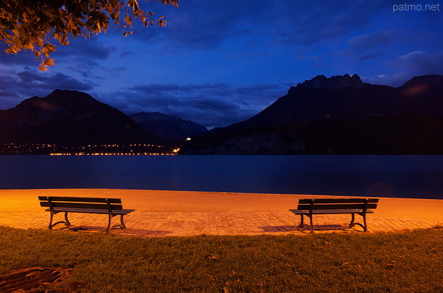 Image du crpuscule au bord du lac d'Annecy  Saint Jorioz