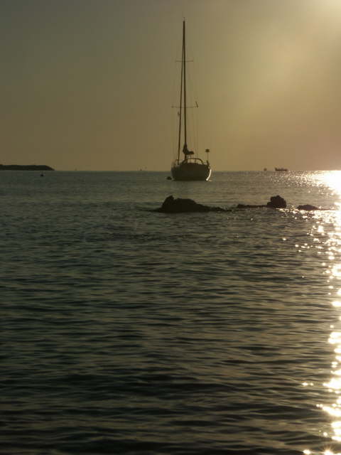 lever de soleil sur la mer issambres