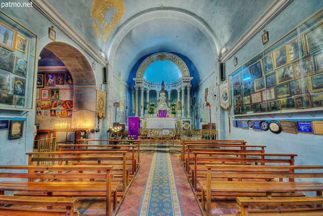 Photo HDR de l'intrieur de l'glise de Notre Dame des Anges  Collobrires.