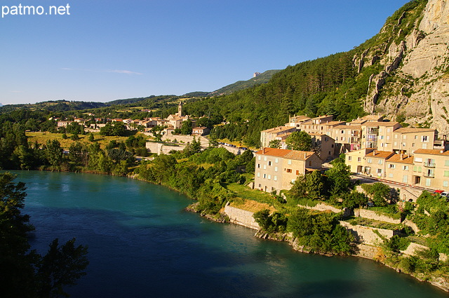 Photo du village de la Baume prs de sisteron dans les Alpes de Haute Provence