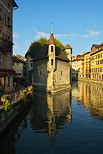 Photographie du Palais de l'Isle dans la vieille ville d'Annecy