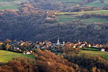 Image du village de Musiges sur les collines de Haute Savoie