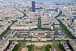 Photo de Paris, de l'école militaire, de l'UNESCO et de la tour Montparnasse depuis la tour Eiffel
