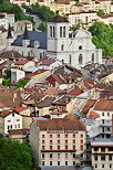 Image de la cathdrale de la ville de Saint Claude dans le Jura