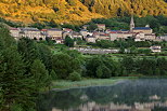 Photo des premires lueurs du jour sur le village de Saint Martial en Ardche