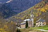 Image de l'glise et de l'entre du village de Saint Colomban des Villards dans les montagnes de Maurienne