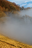 Image des crtes du Vuache dans le brouillard et le soleil.