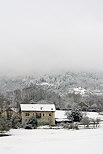 Image of the first snow on the french countryside