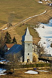 Image de l'église du village des Bouchoux dans le Jura