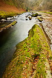 Photograph of an autumn day in the gorges of Cheran river