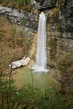 Photo de la cascade de la Queue de l'Ane dans le Jura