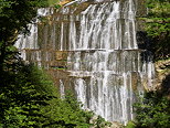 Image des cascades du Hrisson avec une vue parteille de la cascade de l'Eventail