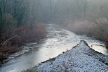 Photo d'un brume d'hiver sur la rivière des Usses