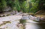 Image de la rivire du Chran sous la lumire d'un crpuscule d't