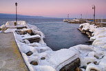 Photographie du port de Nernier au crpuscule sur les bords du lac Lman