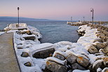 Photographie d'un crpuscule d'hiver sur le port Nernier au bord du lac Lman