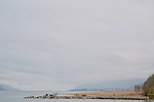 Photo d'un paysage d'hiver au bord du lac du Bourget près d'Aix les Bains