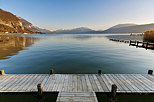 Photographie du lac d'Annecy en fin d'hiver