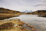 Photo du lac Potron et des Aiguilles d'Arves en automne