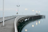 Image de l'arrive du soir sur le ponton du Port de Rives  Thonon les Bains