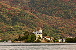 Image d'une fin de journe sur le chteau de Ruphy au bord du lac d'Annecy