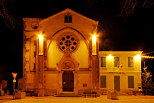 Photo HDR de l'église de Saint Isidore et de la Mairie de Sauvebonne