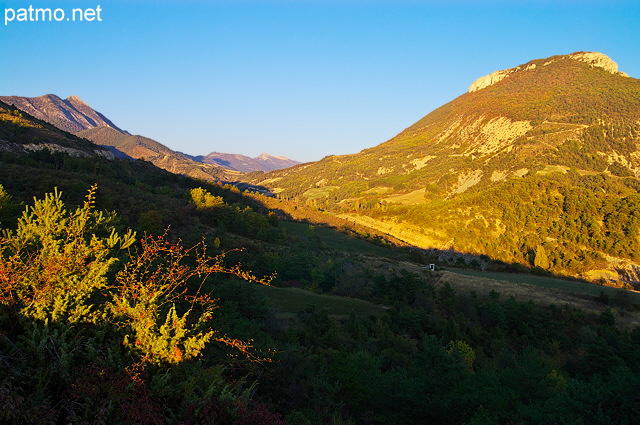 Photographie de la vallée de l'Oule près de Rosans dans les Hautes Alpes
