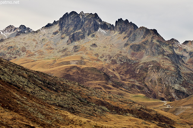 Photo d'un paysage d'automne dans les Alpes autour du Col du Glandon