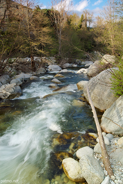 Image de la rivière de l'Abatesco près de Pietrapola i Bagni en Haute Corse